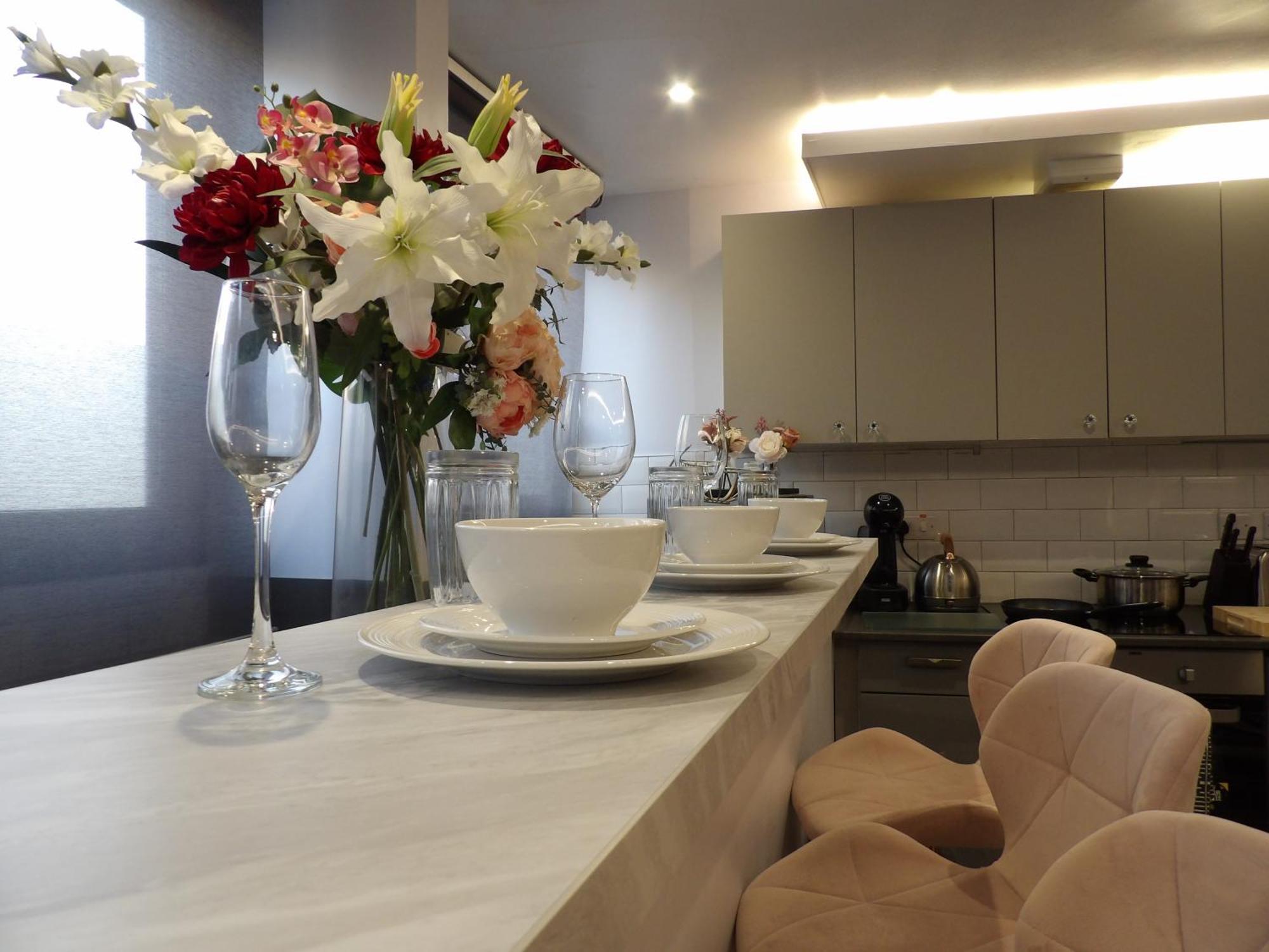 Convenience, Calm Comfort-- A Stylish One-bedroom Retreat Just 3 Stops From The Heart Of The