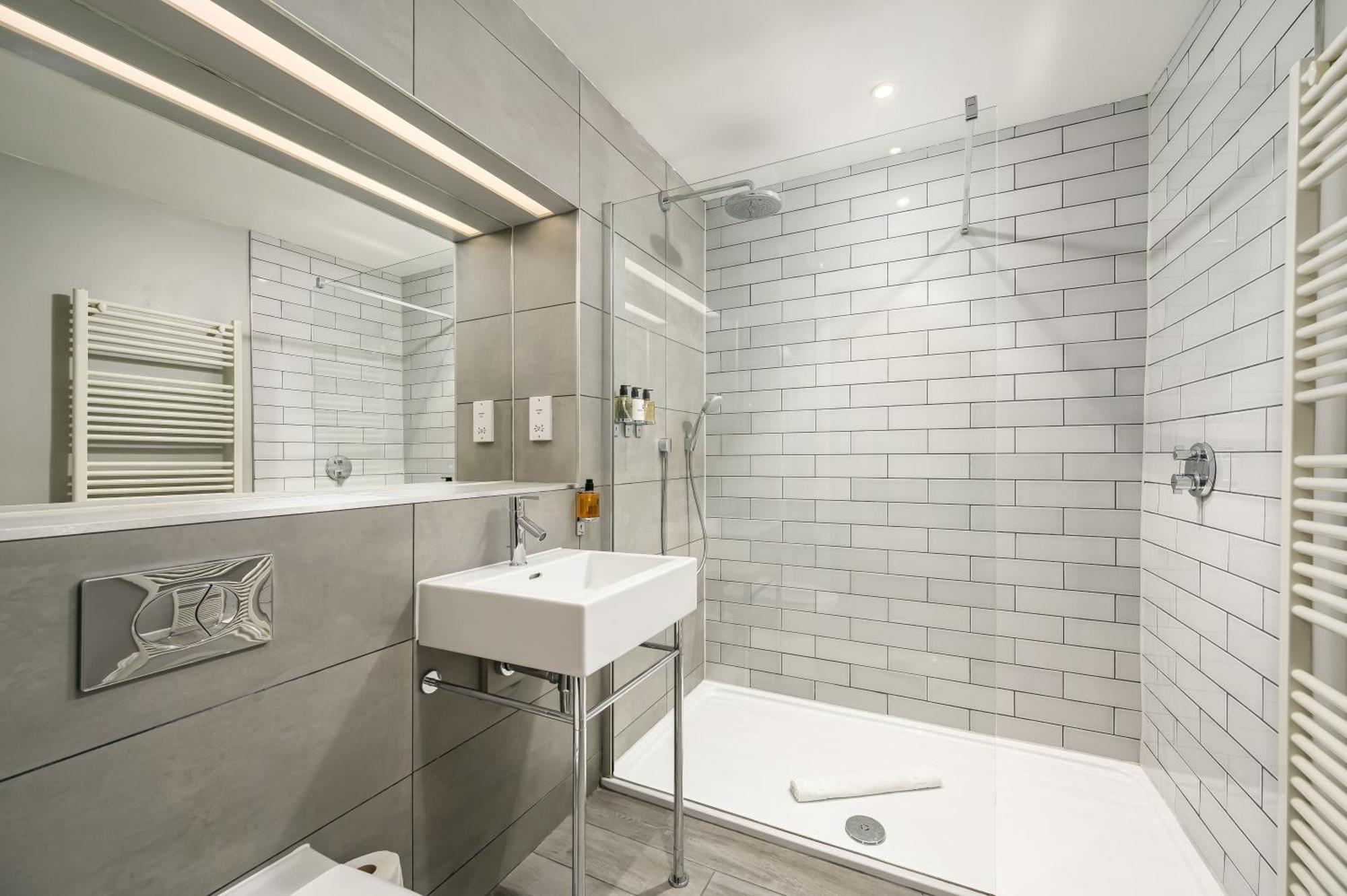 Destiny Scotland - Distillers House Apartment EDI