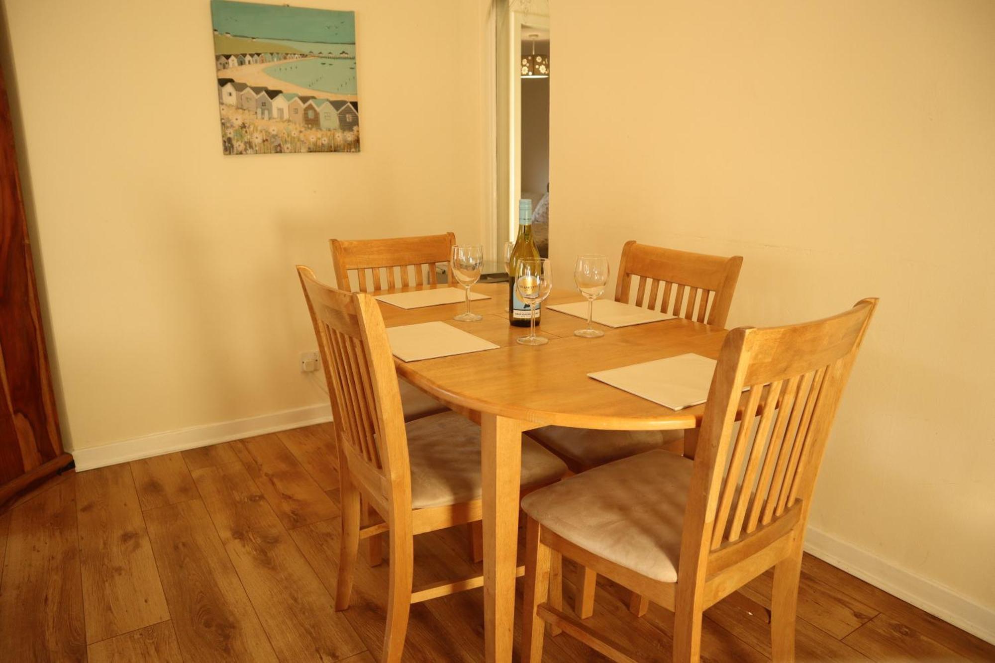 Apartment 3 Bedrooms Flat In Old Town Sleeps 6 Edinburgh