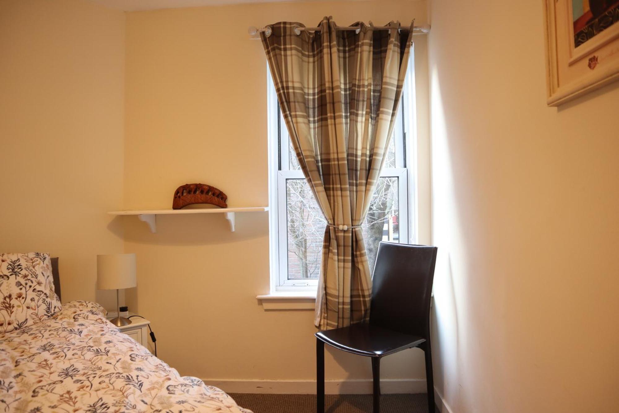 Apartment 3 Bedrooms Flat In Old Town Sleeps 6