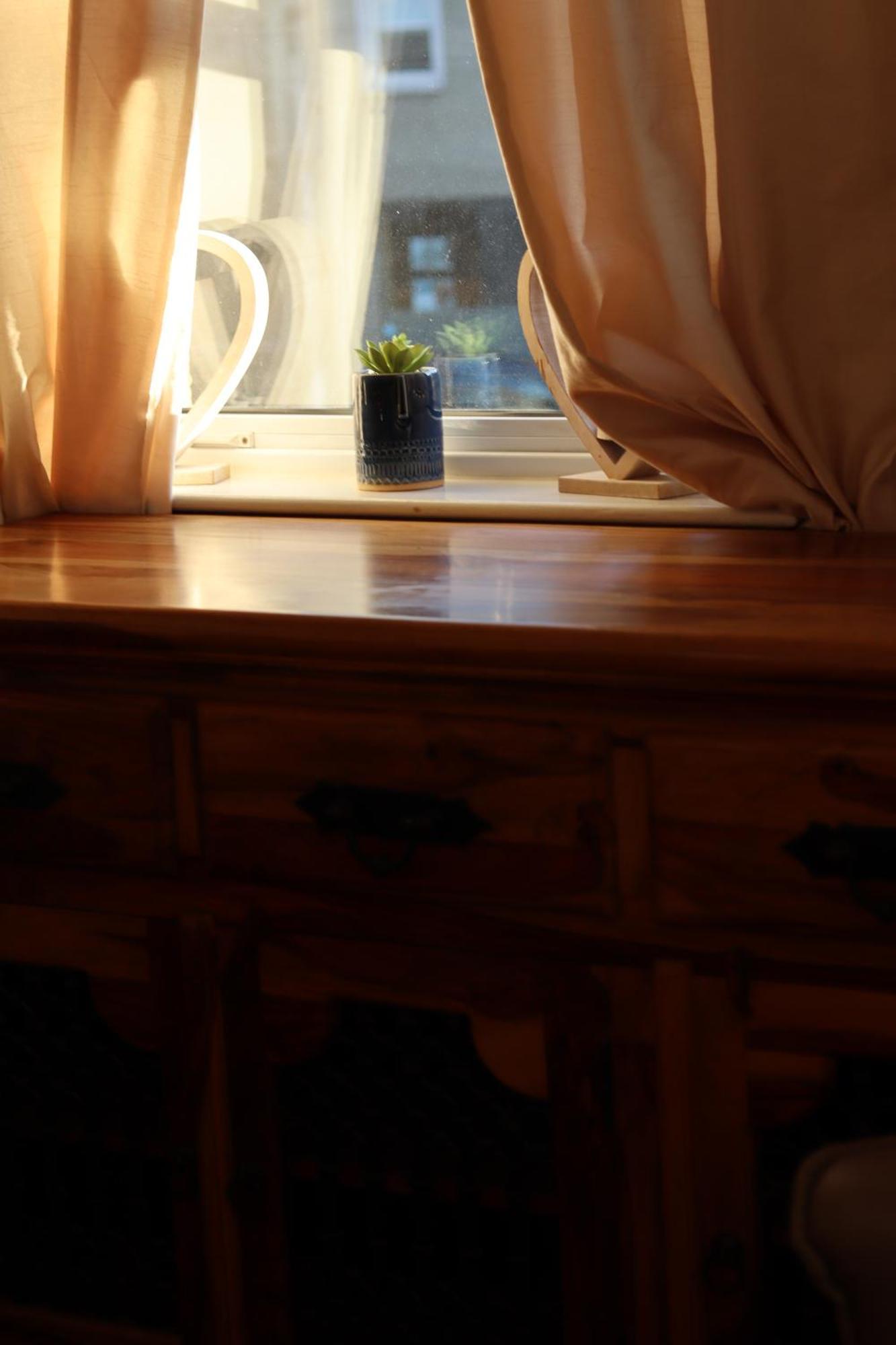 Apartment 3 Bedrooms Flat In Old Town Sleeps 6 *