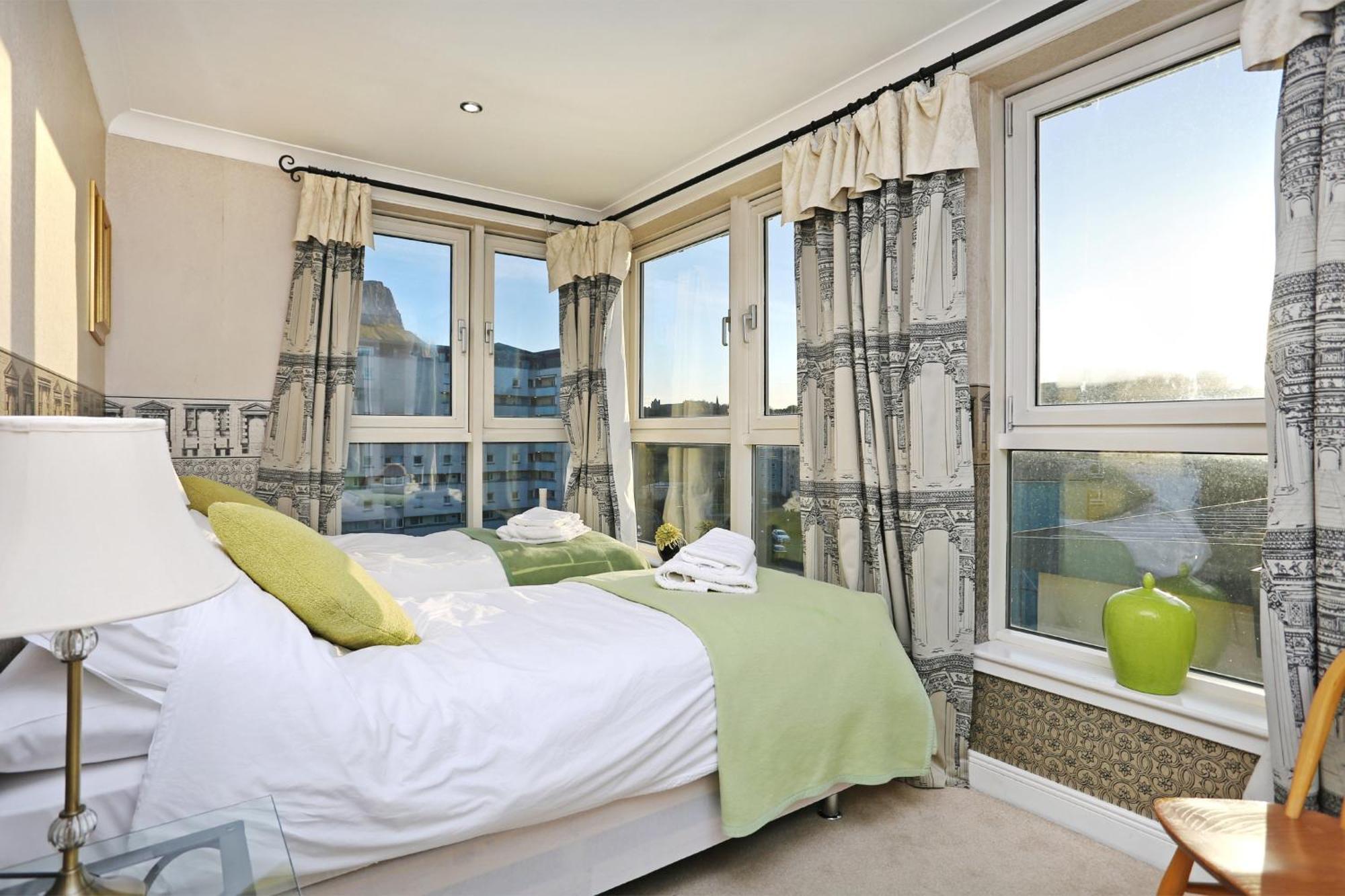 2-bedroom With Free Parking And Stunning Views