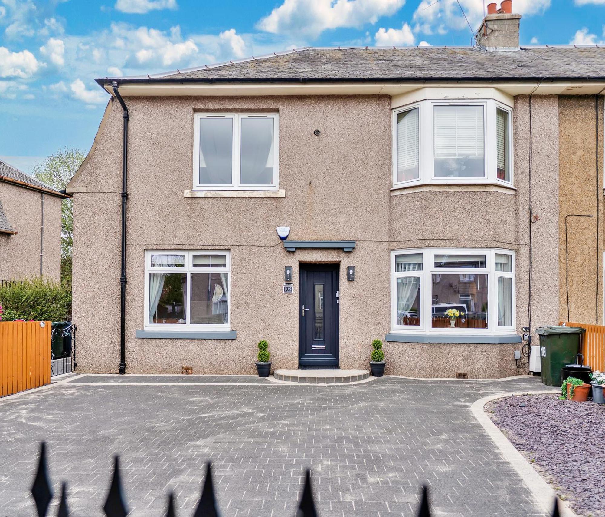 Crewe - Modern 2 Bedroom, Free Private Parking And Garden * Edinburgh