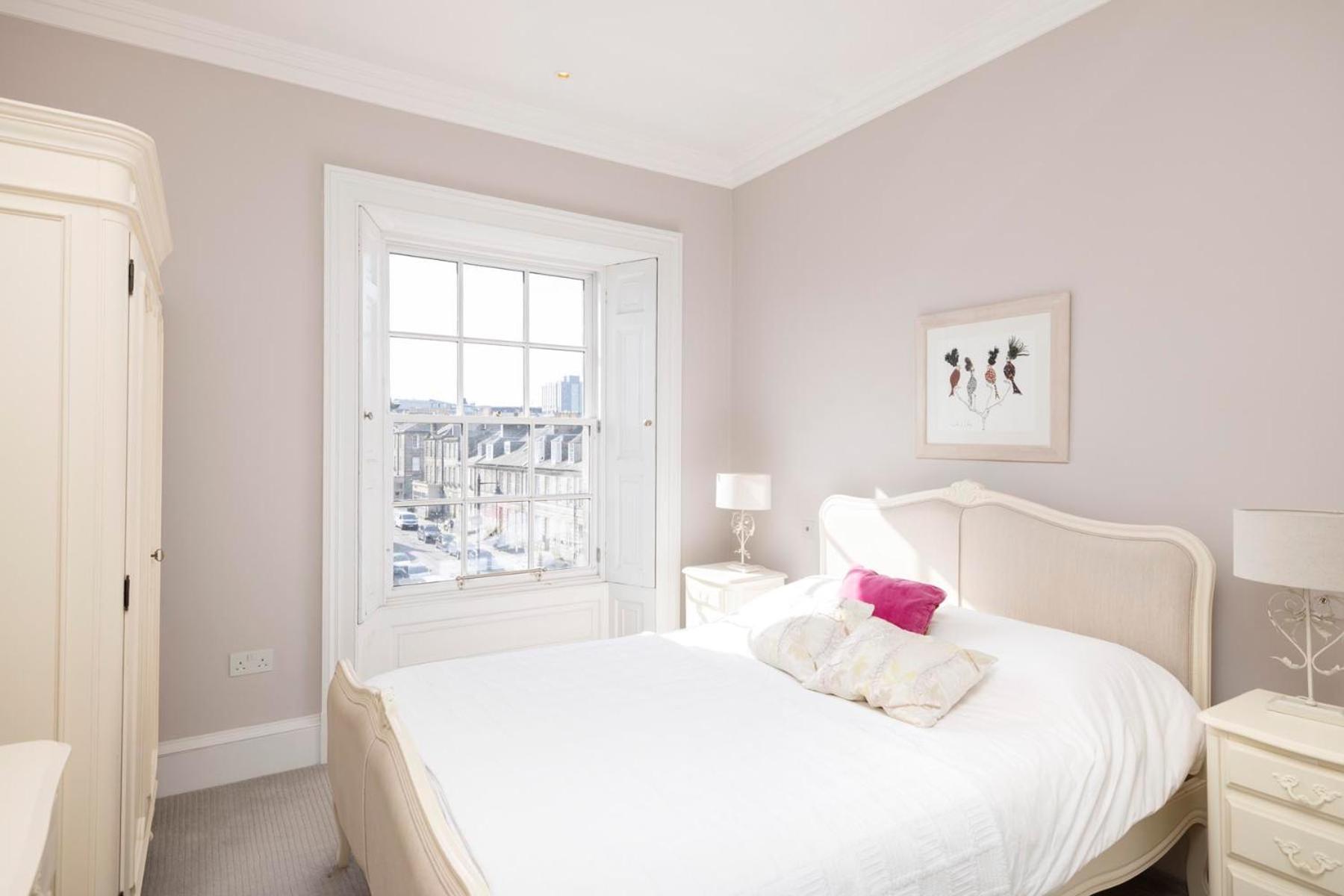 Melville Street Townhouse *