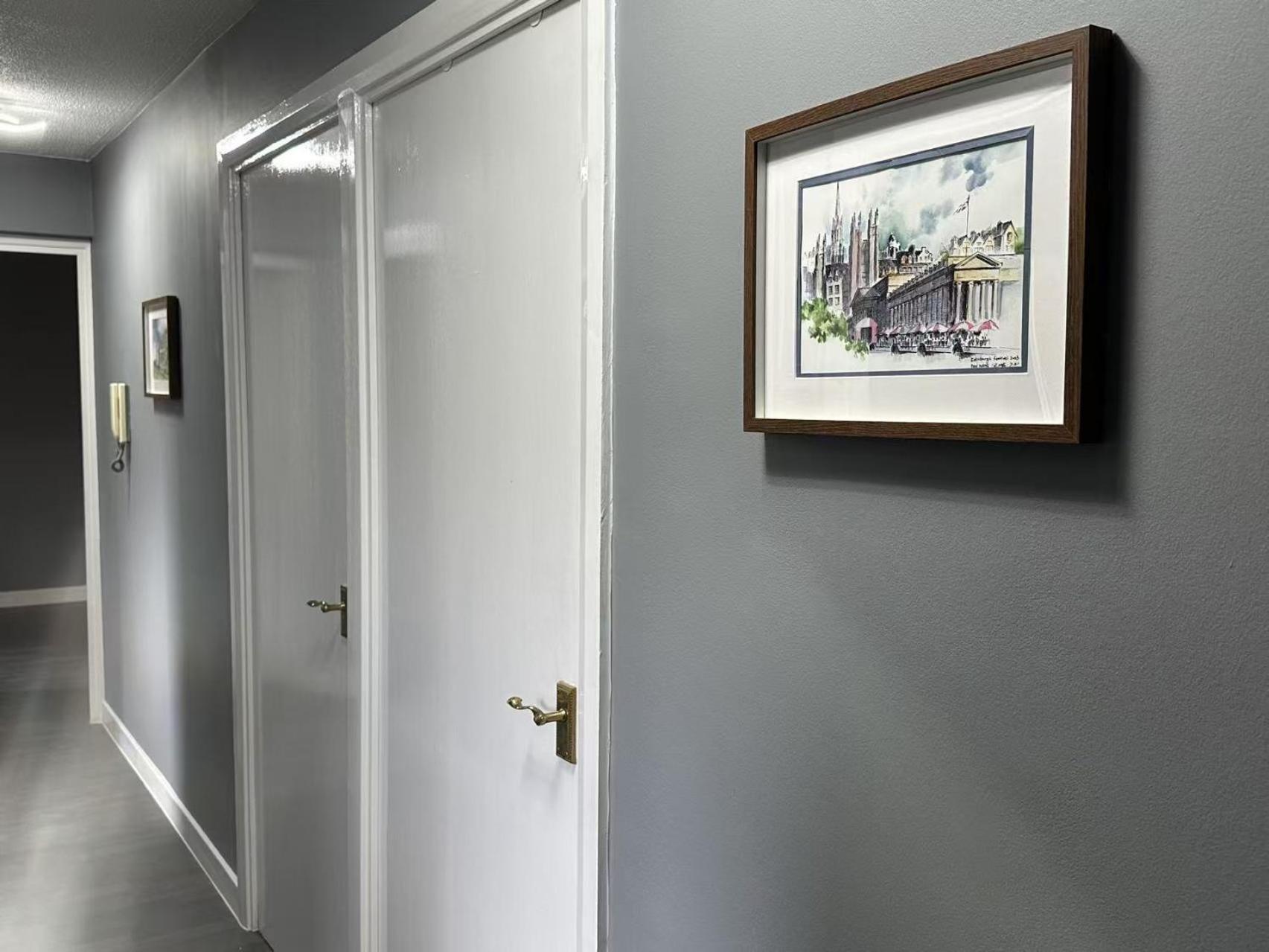 Two Bedroom Flat In Center *