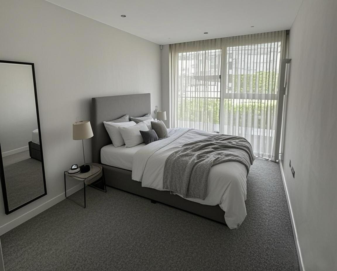 Stylish 2br In Quartermile Meadows Park Views *