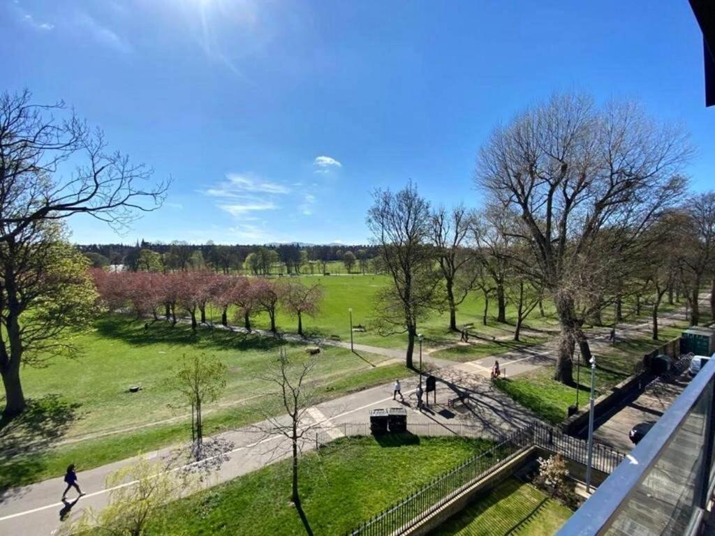 Apartment Stylish 2br In Quartermile Balcony & Garden View Edinburgh