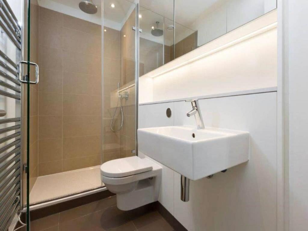 Stylish 2br In Quartermile Balcony & Garden View Apartment *