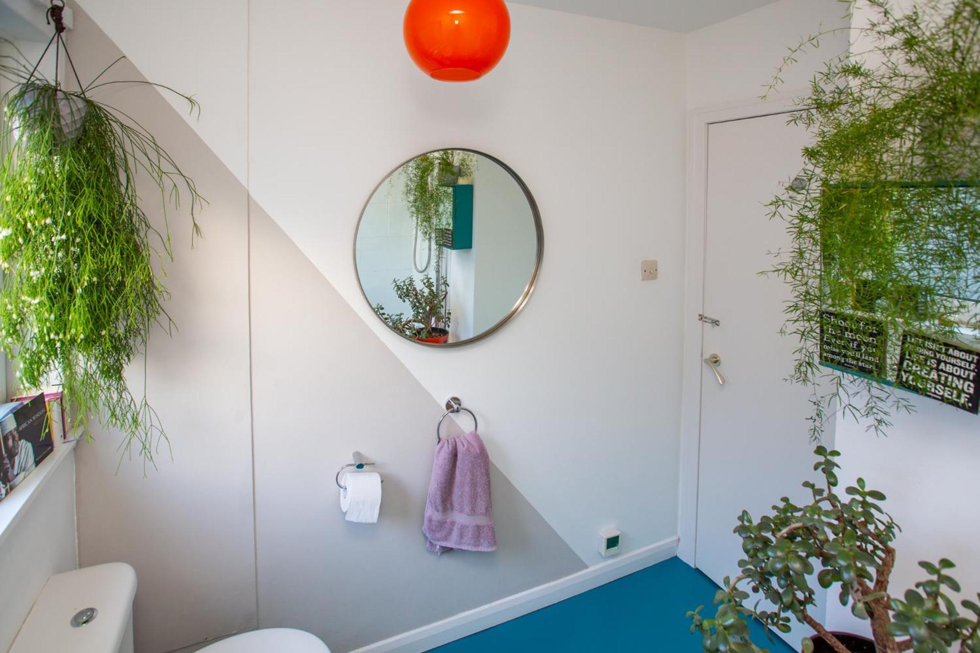 Mid-century Gem Steps From The Apartment *