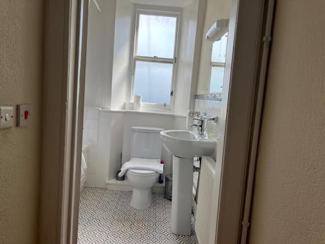 Royal Mile Cranston Apartment *