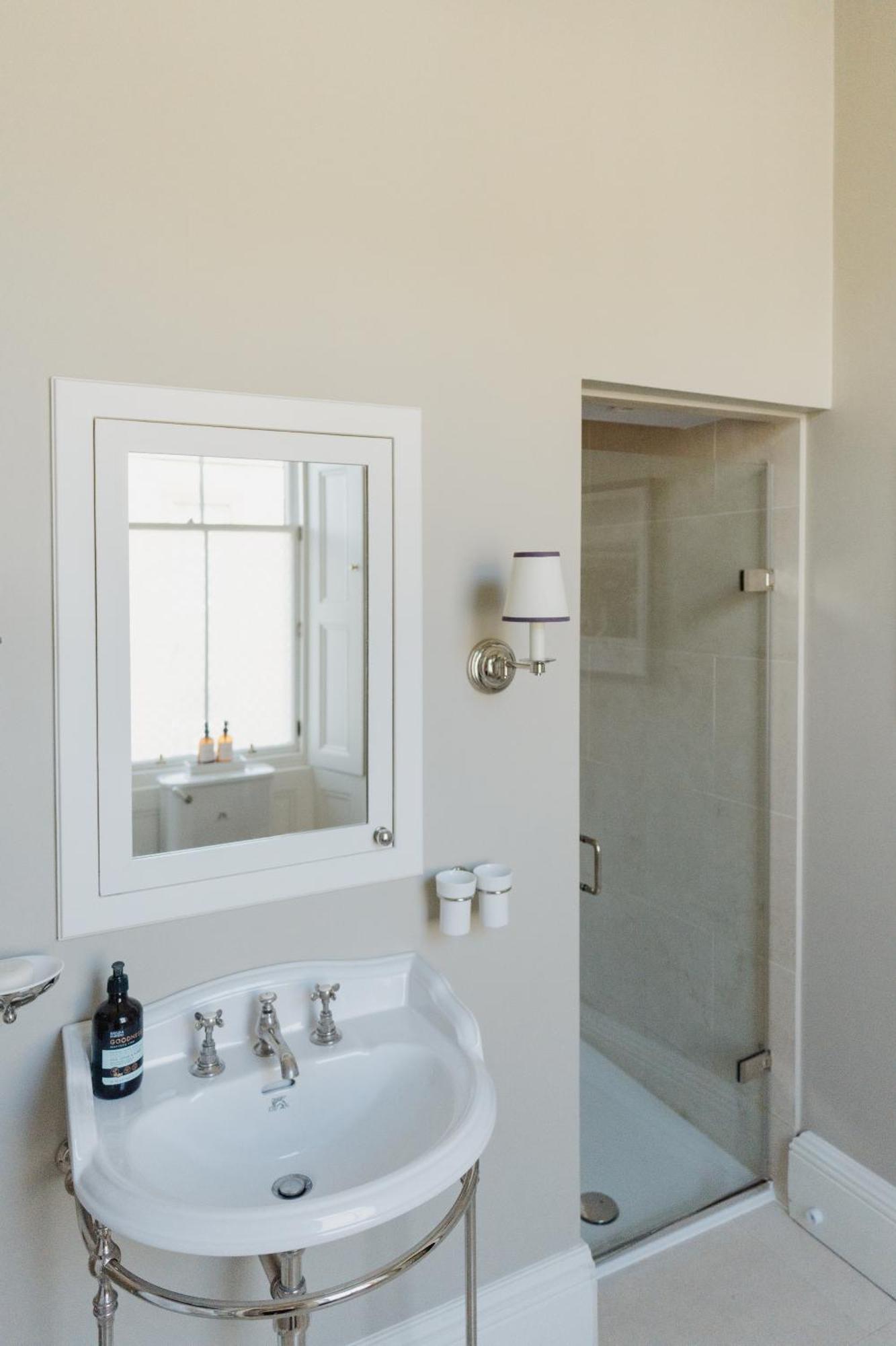 Private And Prestigious Luxury Edinburgh