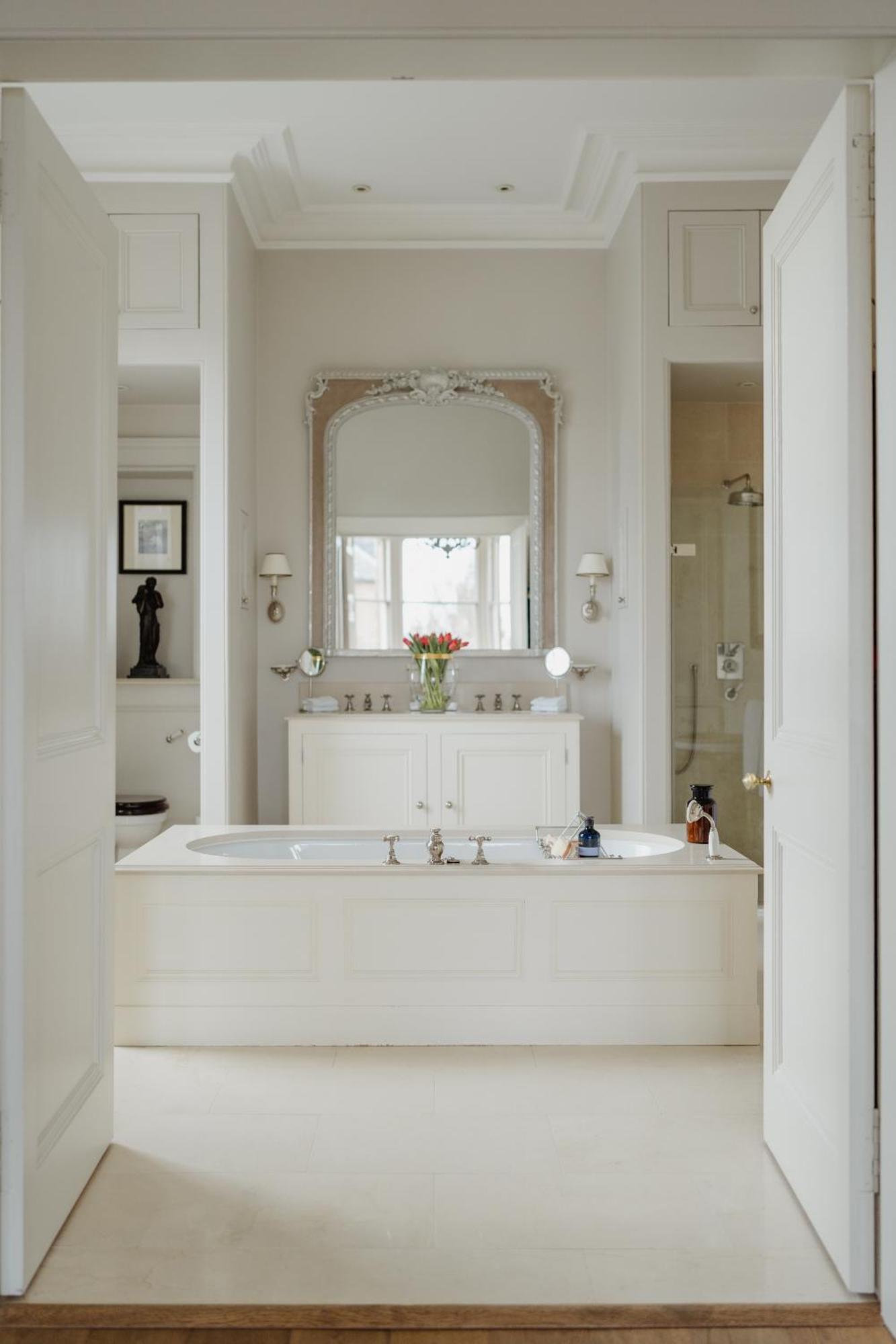Private And Prestigious Luxury Holiday home *