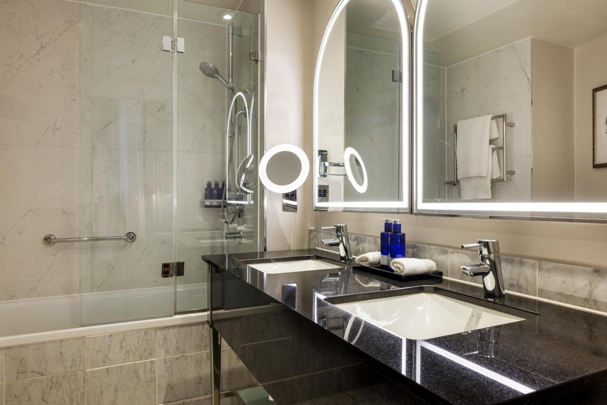 The Caledonian Edinburgh, Curio Collection By Hilton 5* Edinburgh