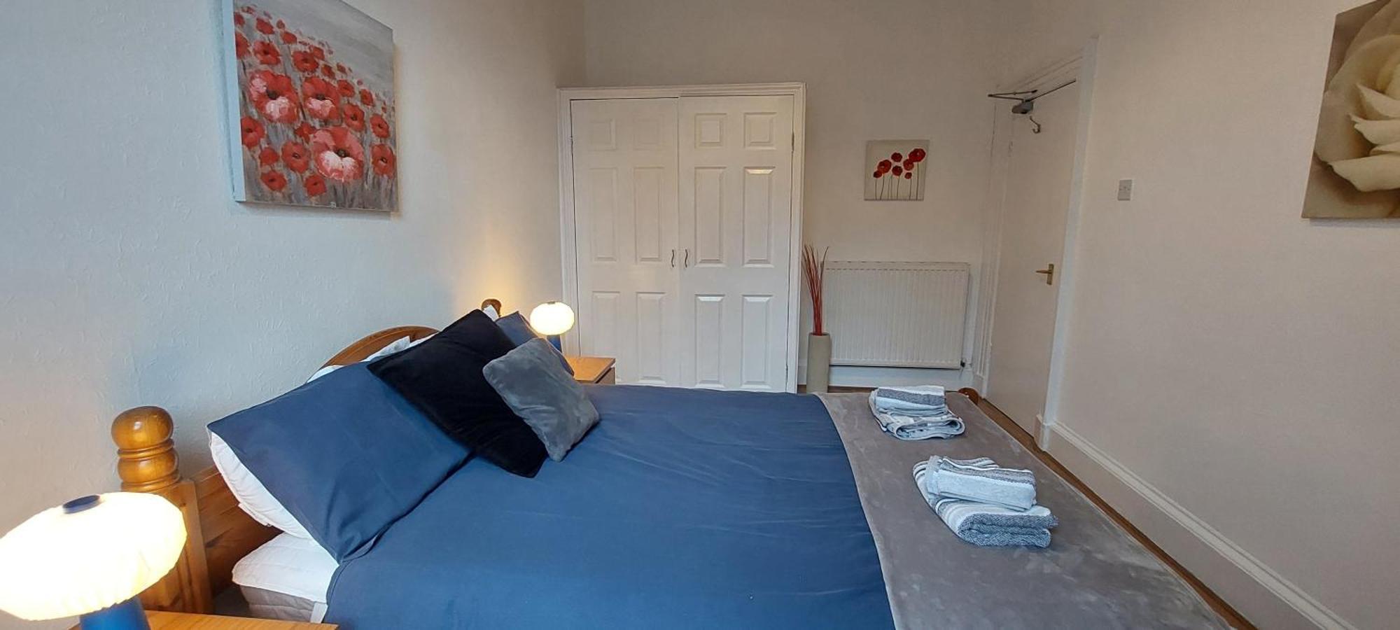 Lauriston Place - Spacious 2 Bedroom Apartment Edinburgh