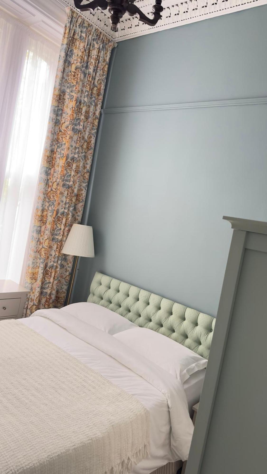 Georgian House Guest house 4*