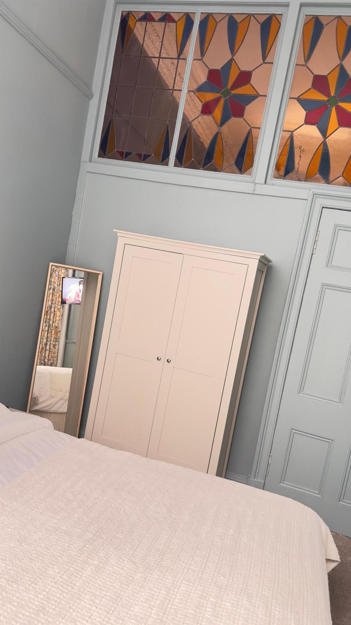Guest house Georgian House 4*