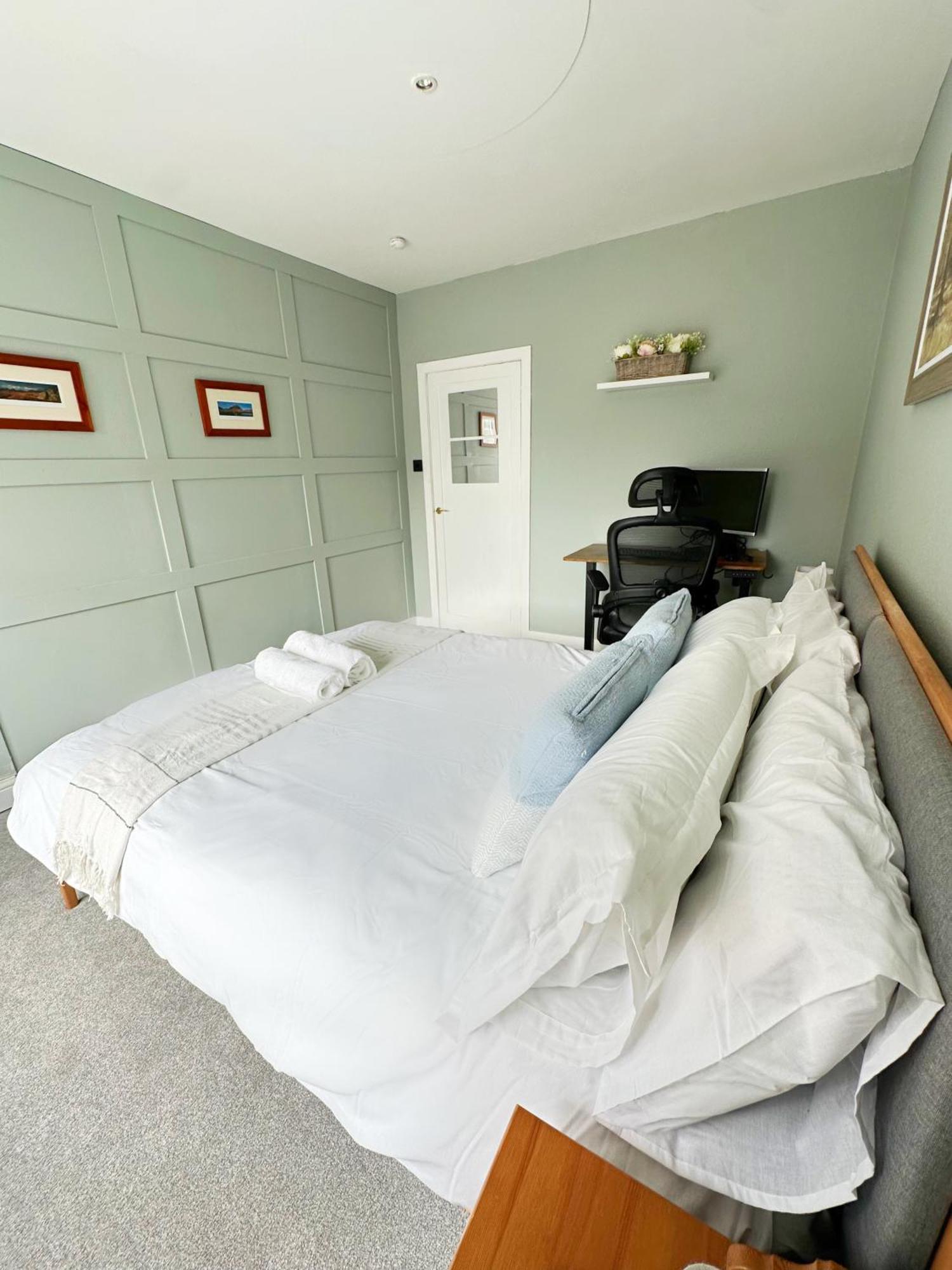 Duplex - Centre 4-bed Retreat *