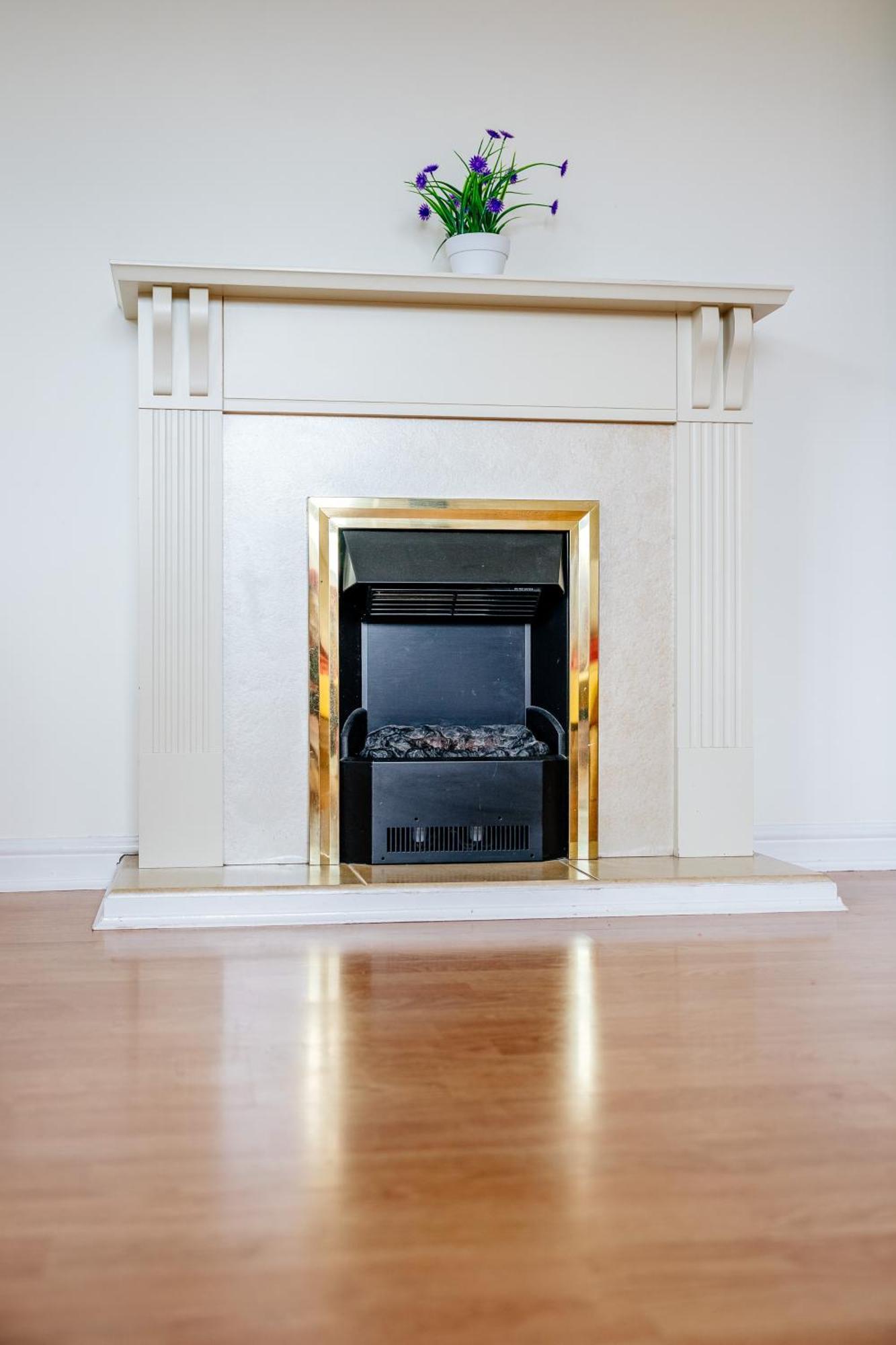 Chic 2-bed Near Centre *