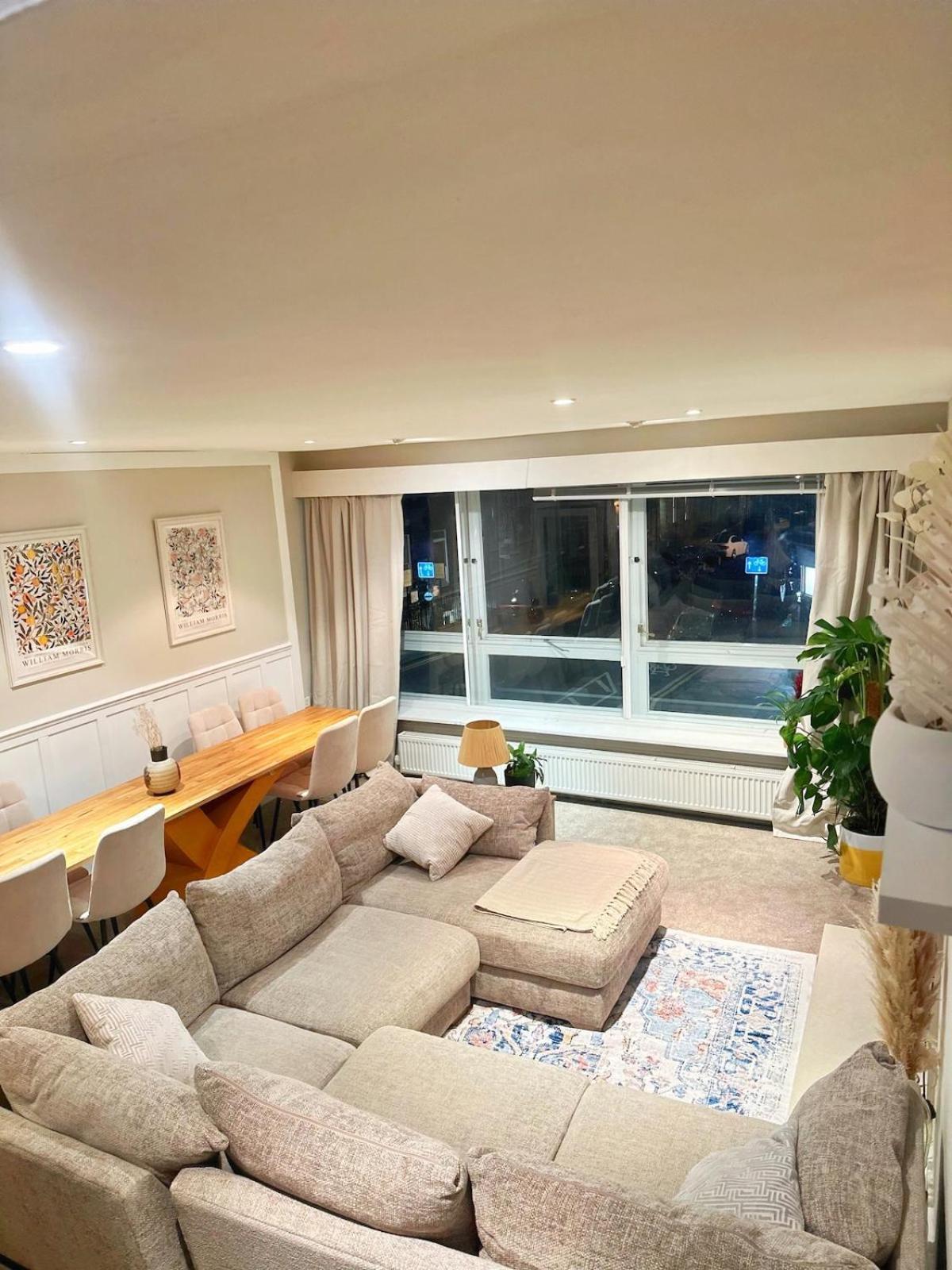 Duplex - Centre 4-bed Retreat *