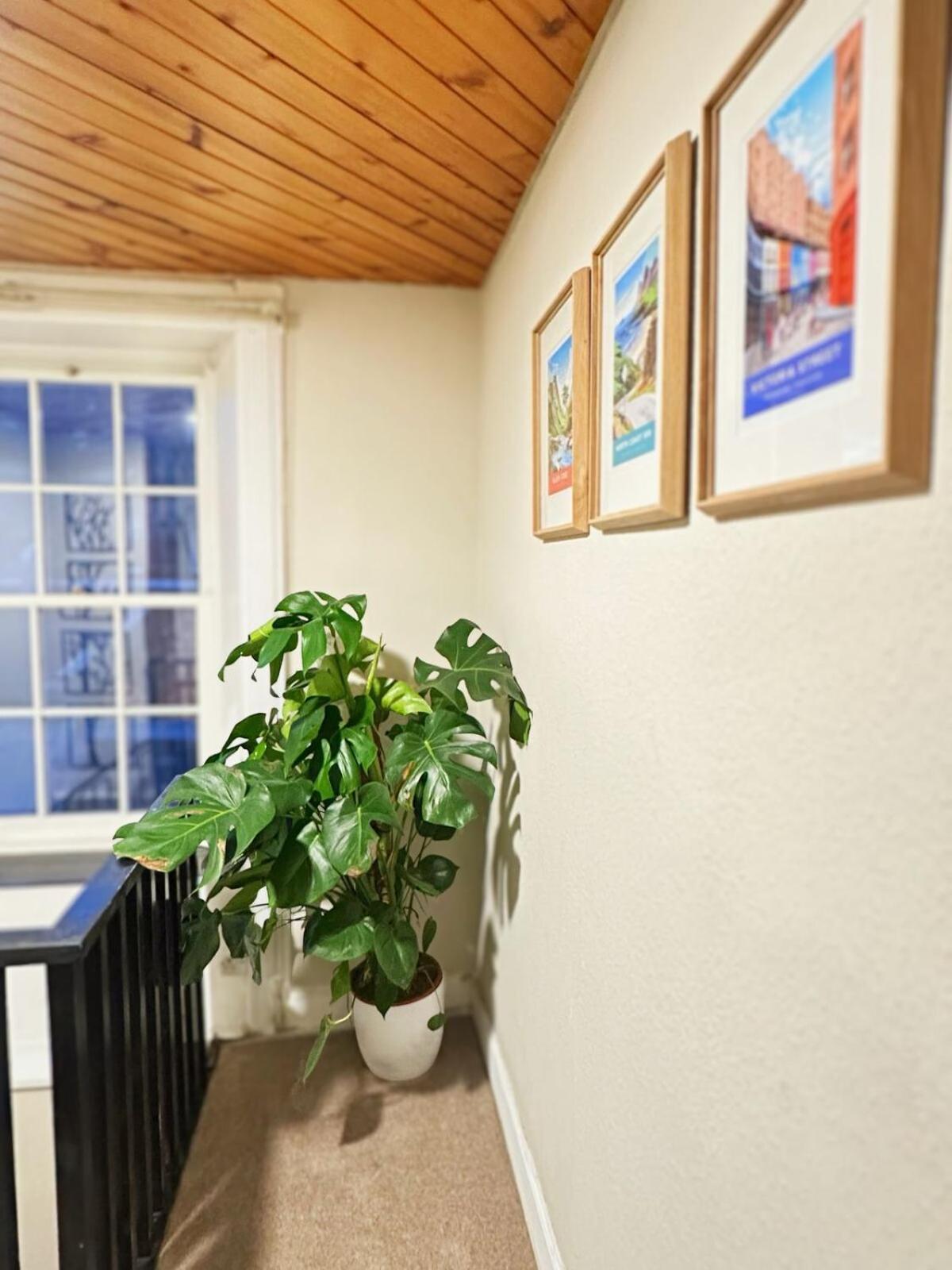 Duplex - Centre 4-bed Retreat Apartment