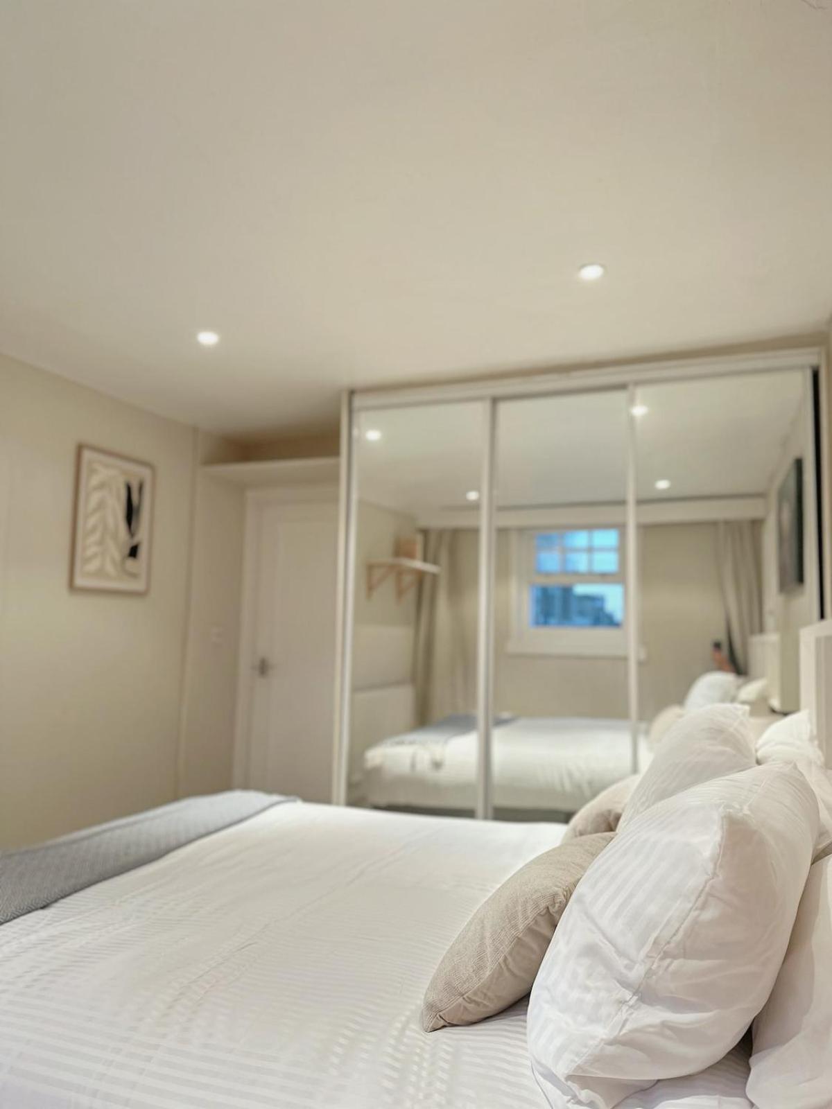 Duplex - Centre 4-bed Retreat *