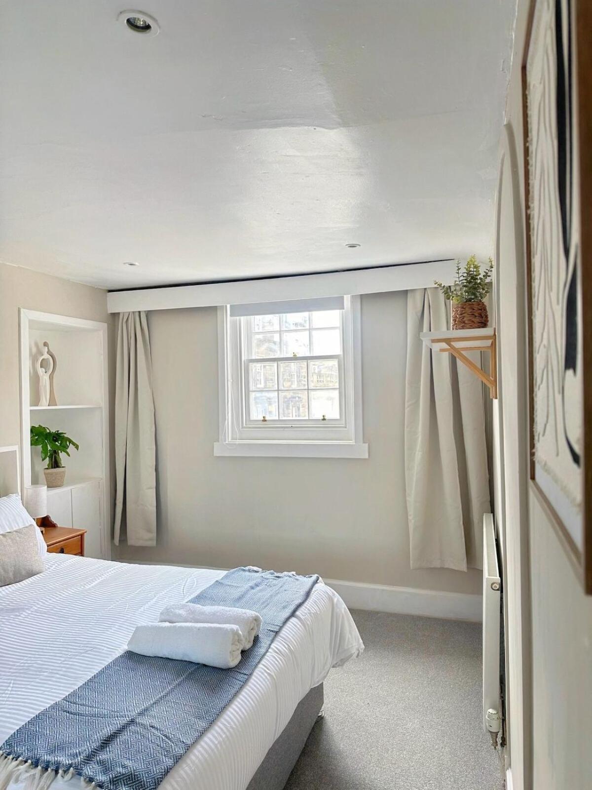 Duplex - Centre 4-bed Retreat Apartment