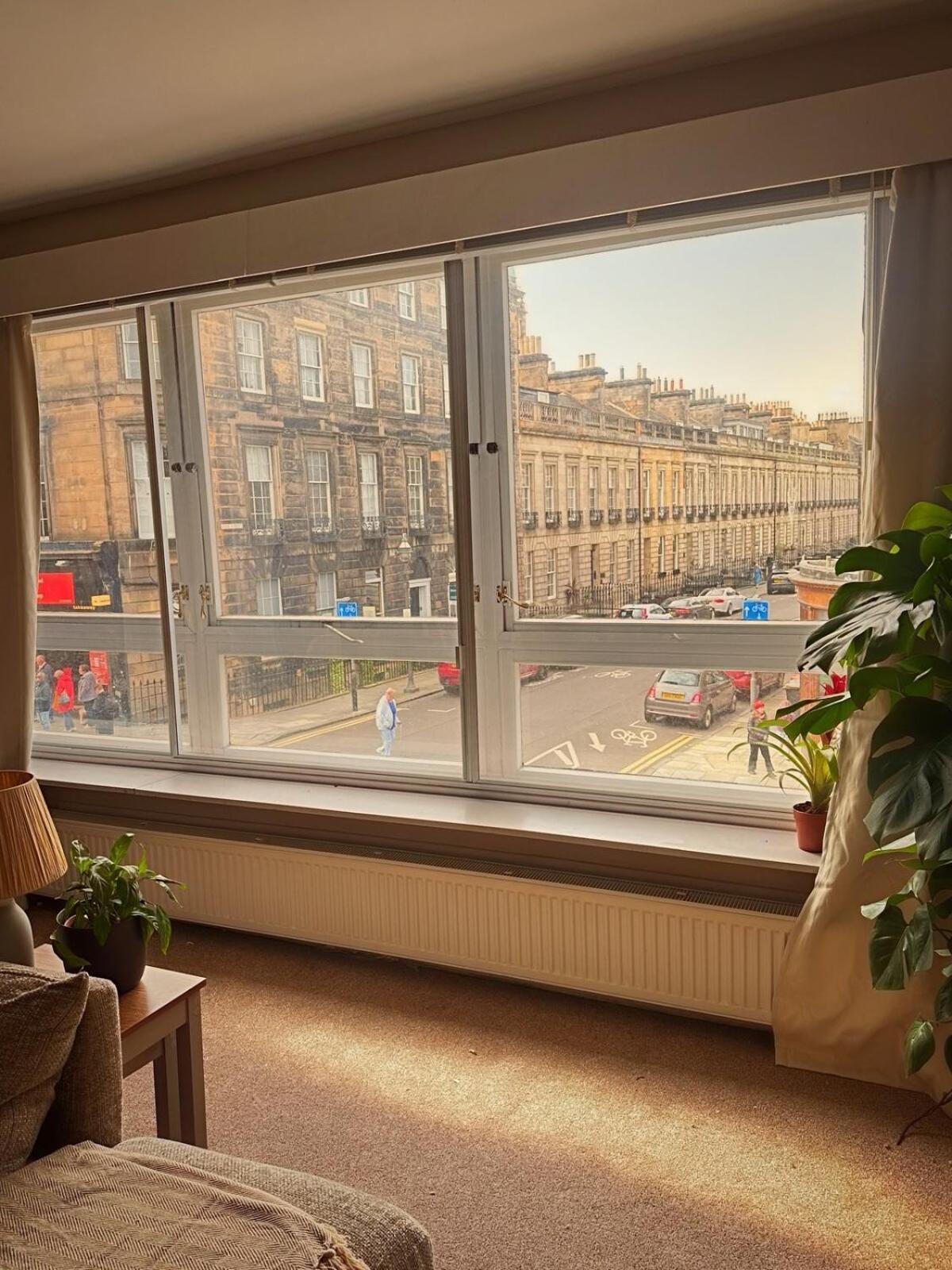 Duplex - Centre 4-bed Retreat *