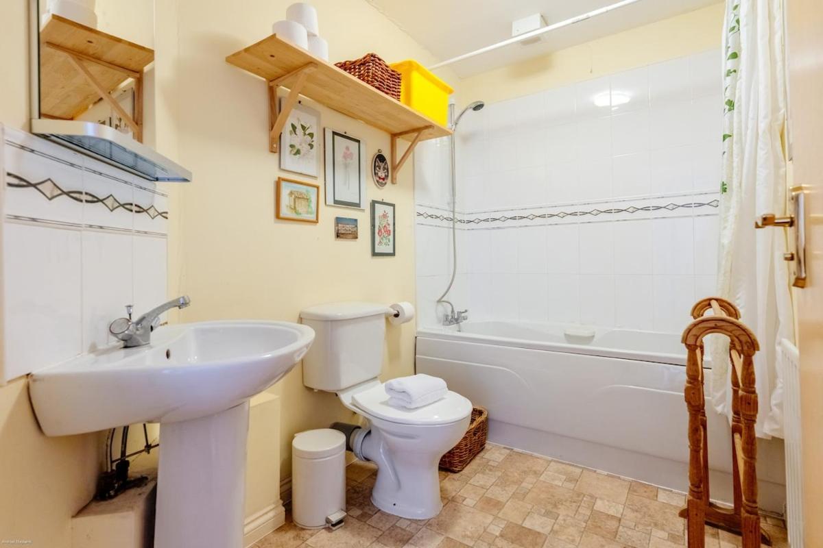 Apartment Homely 2-bed Free Park Edinburgh