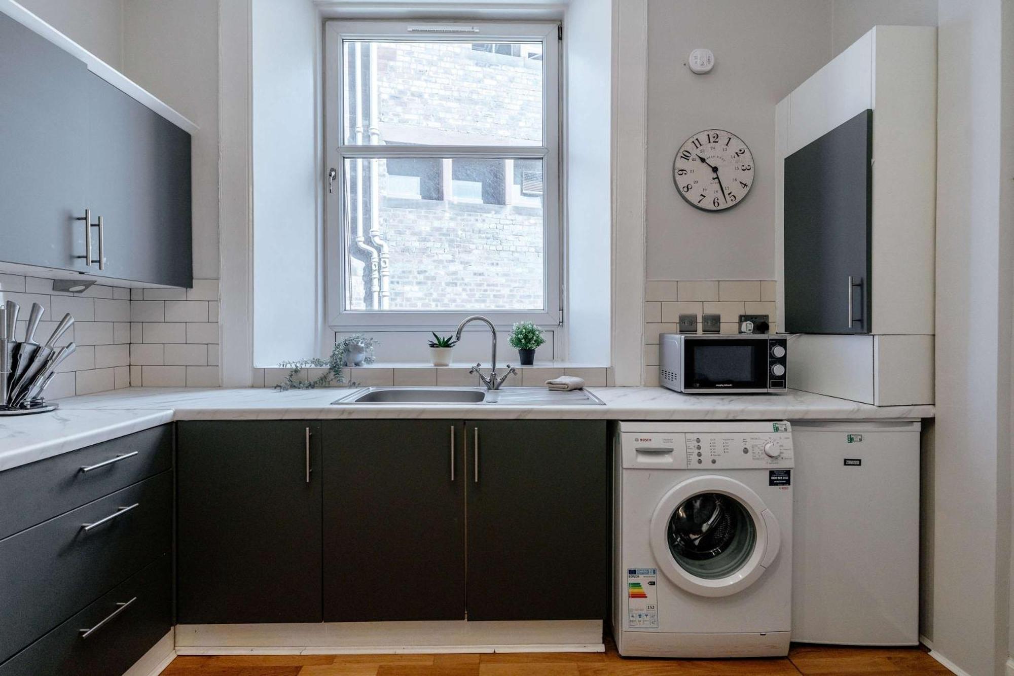 Elegant 2br On Leven St Apartment Edinburgh