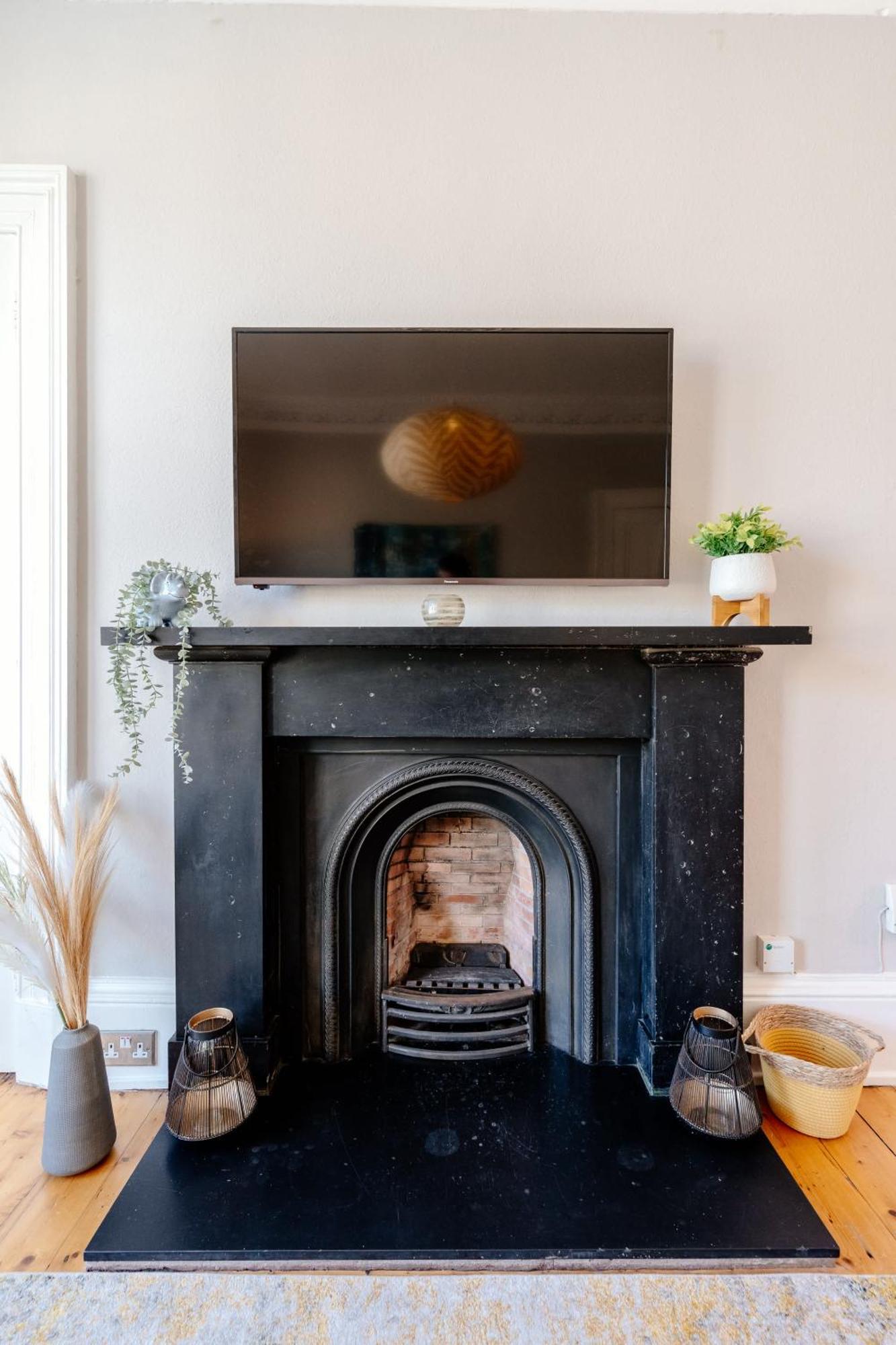Elegant 2br On Leven St Edinburgh