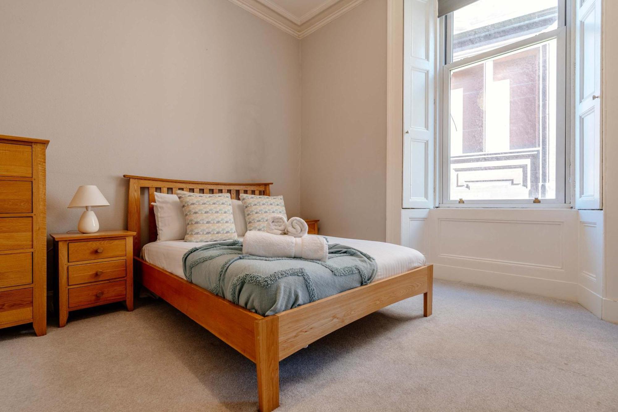 Elegant 2br On Leven St Apartment Edinburgh