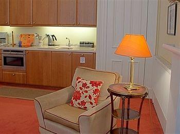 Apartment West End *