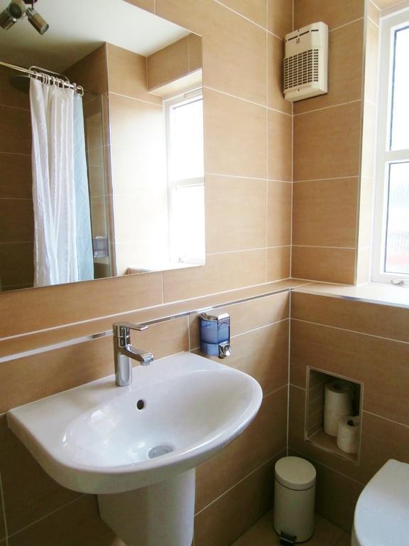 Calton Apartments * Edinburgh