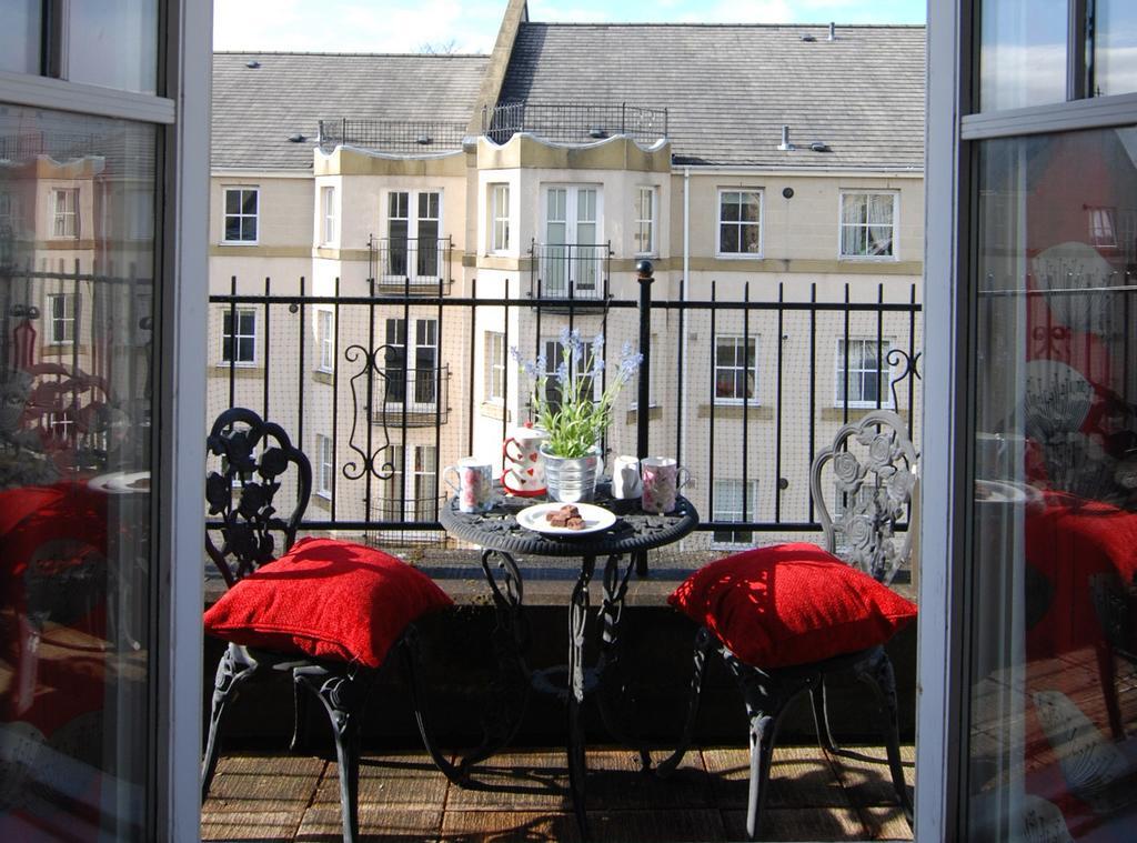 Huntingdon Place * Edinburgh