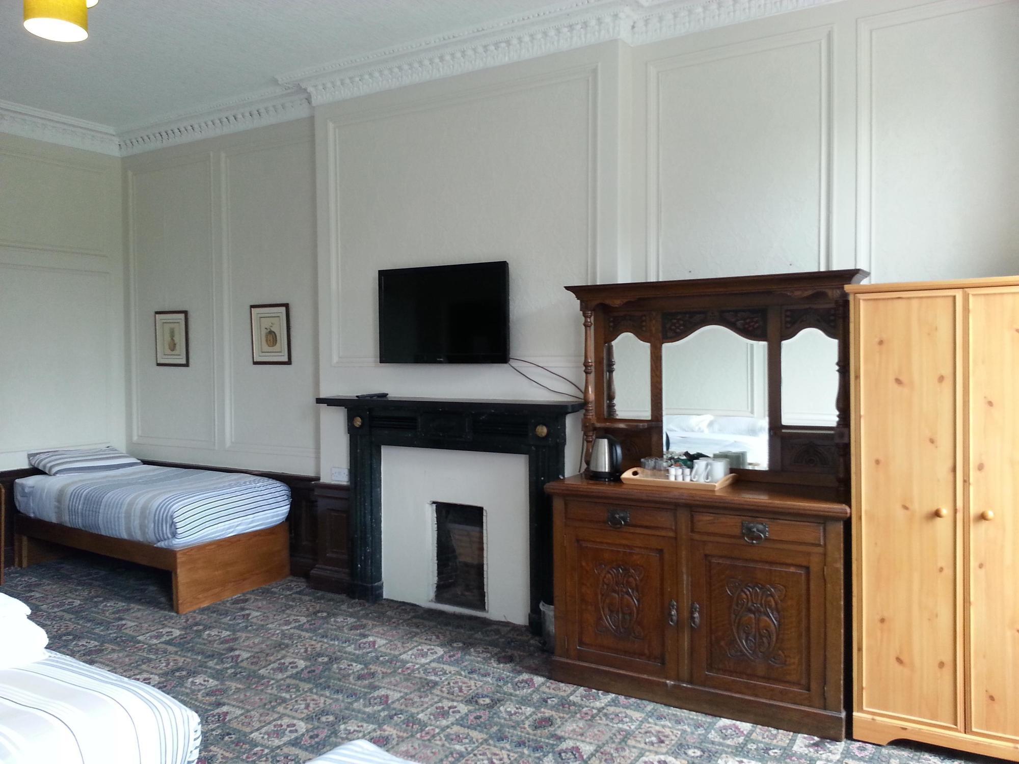 Adelphi 2* Edinburgh