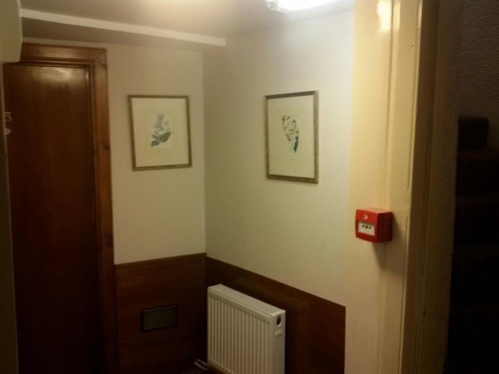 Adelphi Guest house 2*