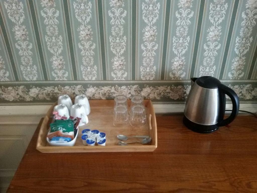 Guest house Adelphi 2*