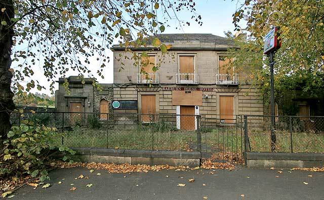 The Raeburn 4*