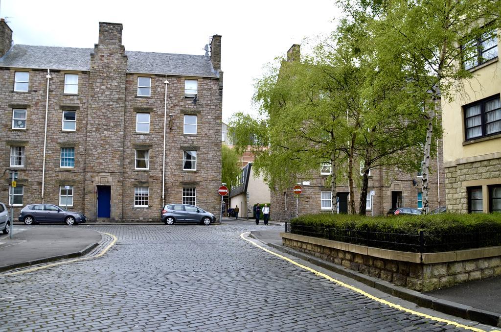 Apartment Simon Square Edinburgh