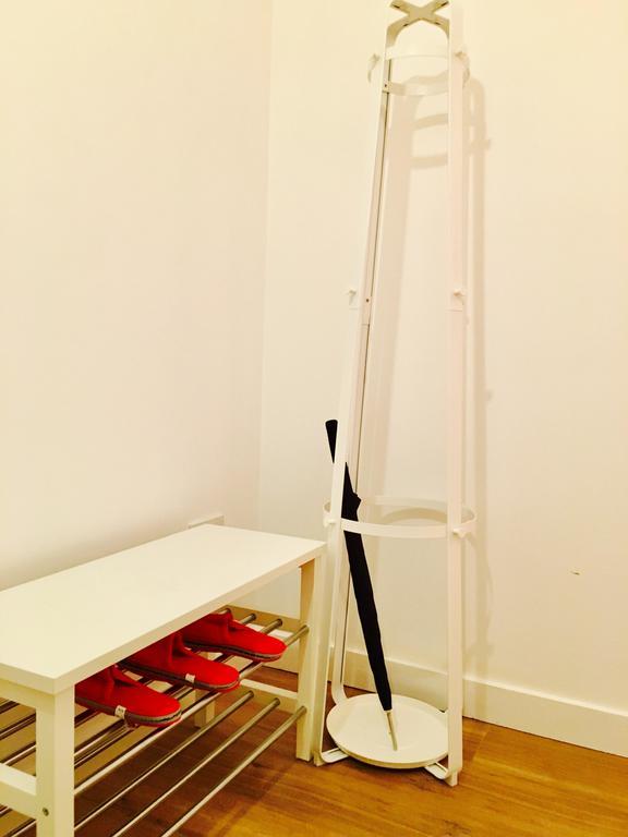 On Drybrough Crescent 3/6 Apartment