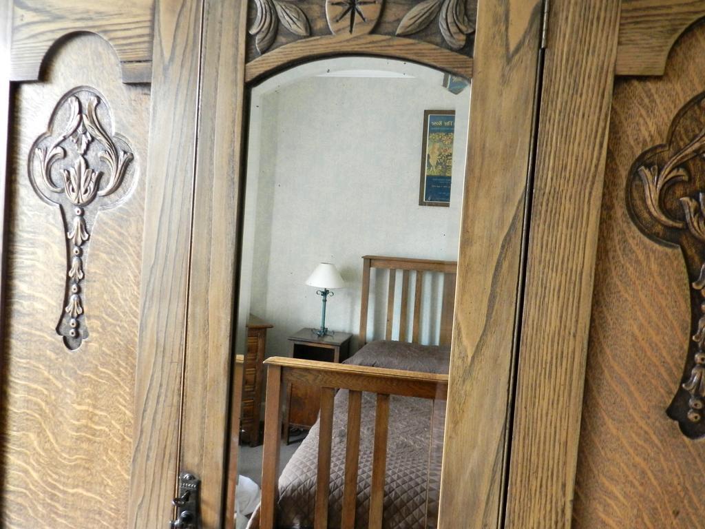 Balmoral Guest house Edinburgh