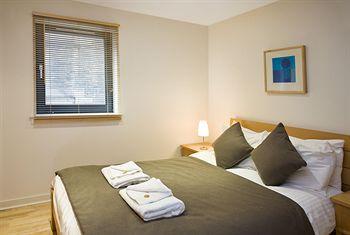 Aparthotel St Giles 4*