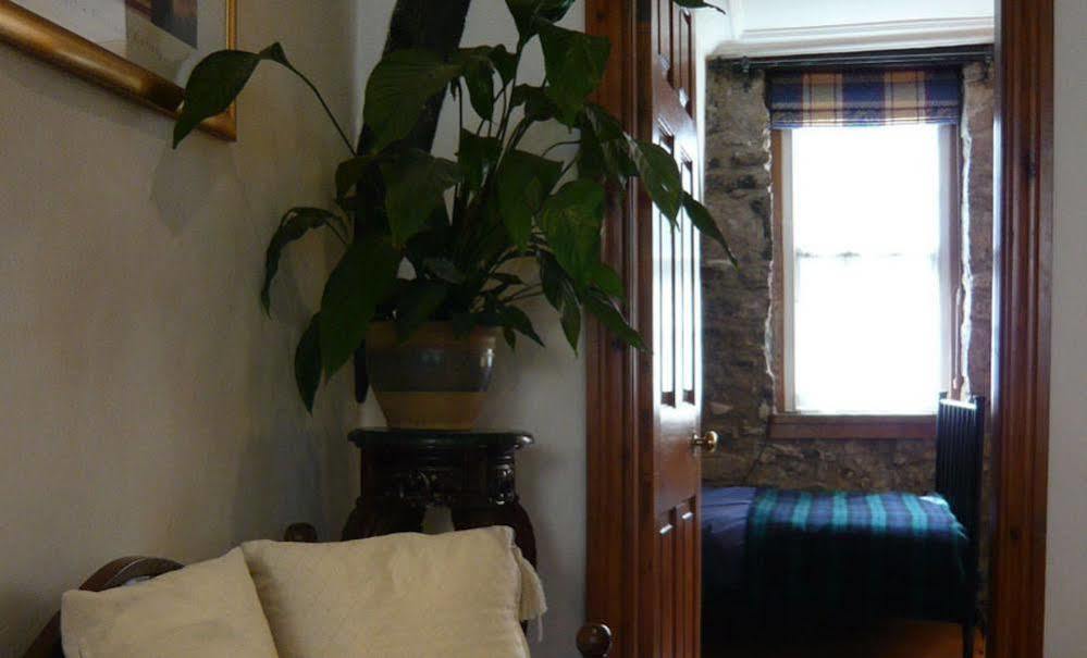 Hotel Royal Mile 4*