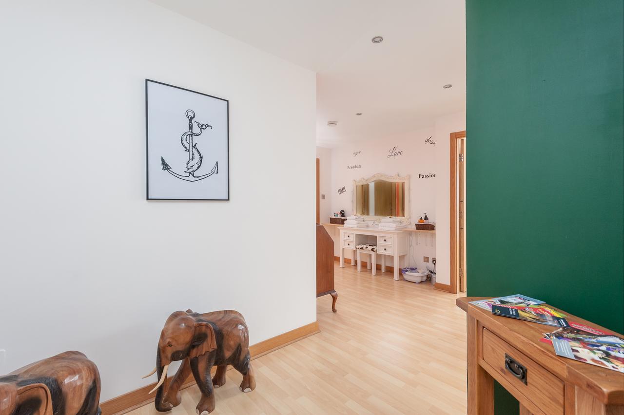 The Anchor Apartment