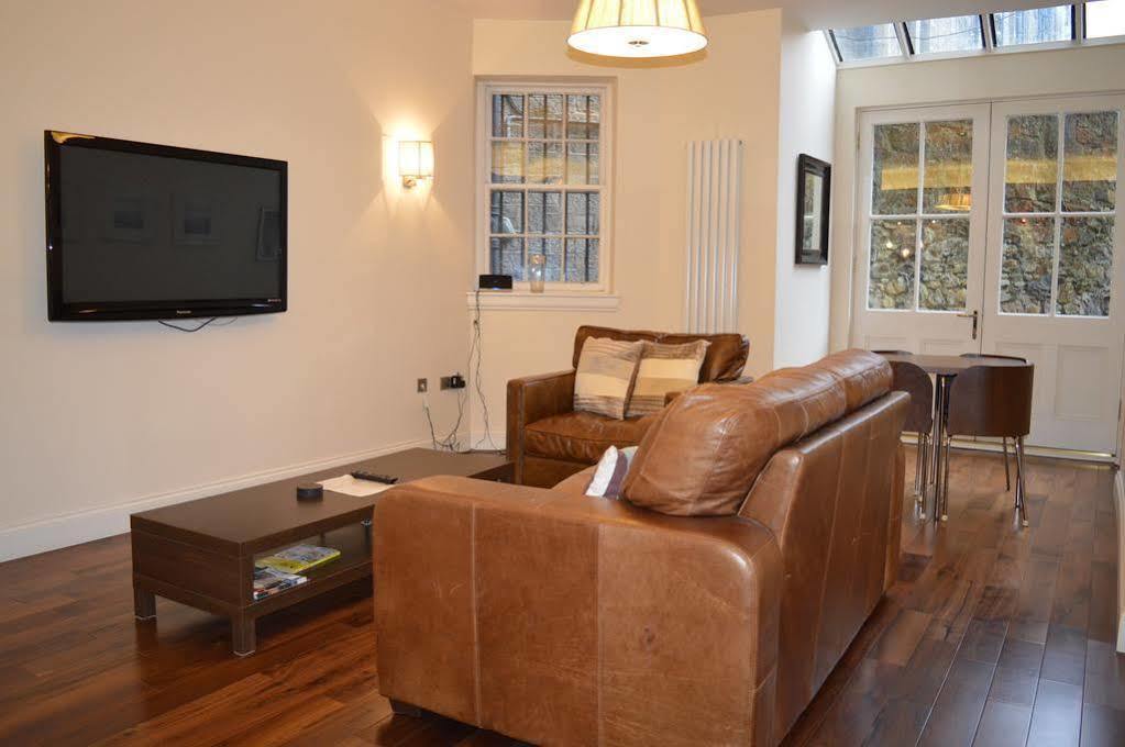 West End Apartment Edinburgh