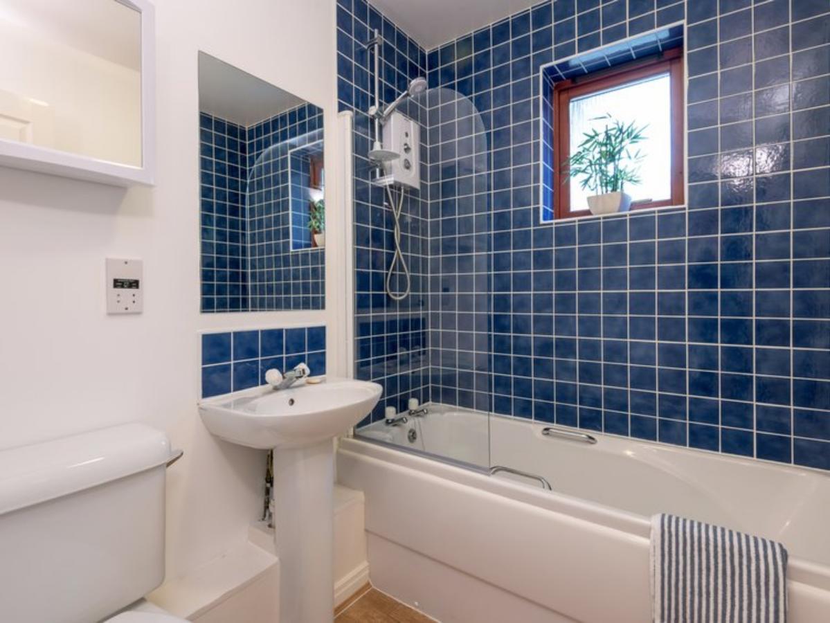 Spacious Flat In Stockbridge * Edinburgh