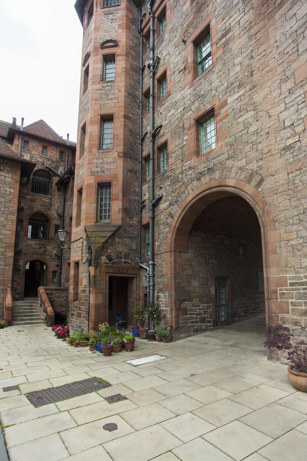 Apartment Historic Dean Village Treasure, Sleeps 4 *