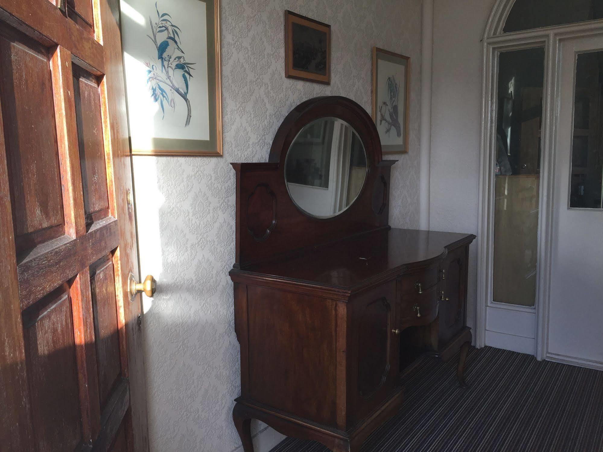 Adelphi Guest house