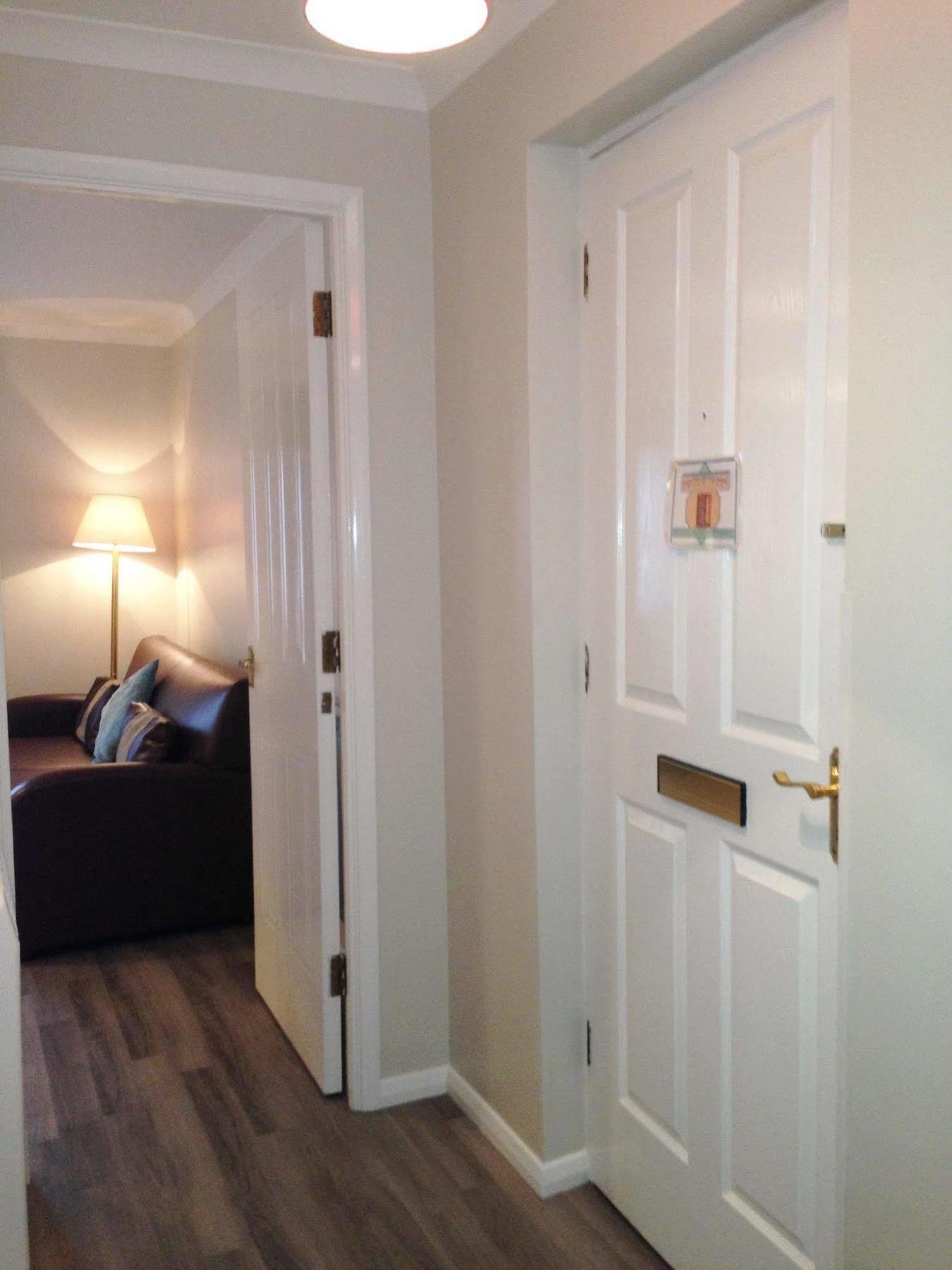 Calton Apartments *