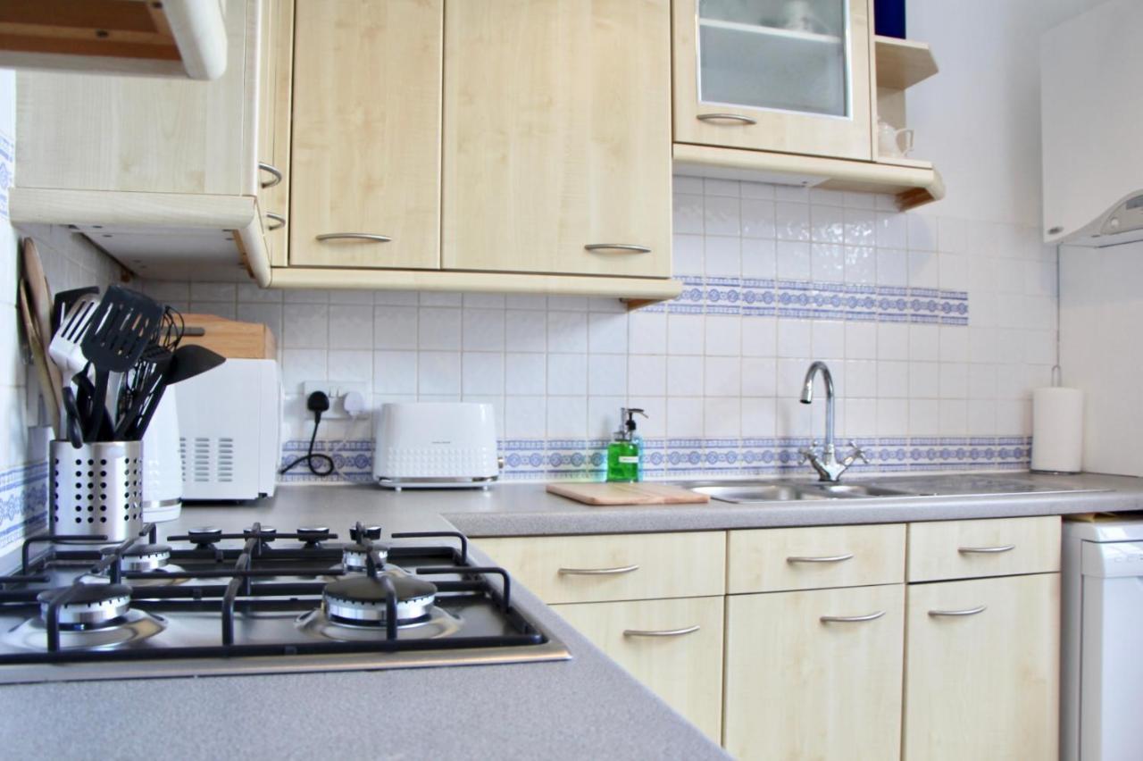 2 Bedroom In Centre * Edinburgh
